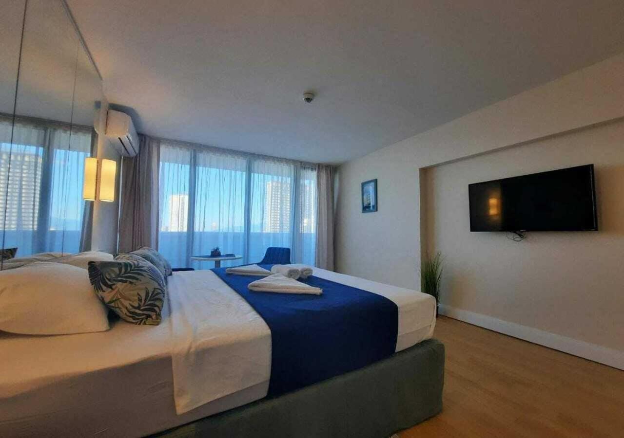Aparthotel Orbi City Sea View Batoemi Buitenkant foto
