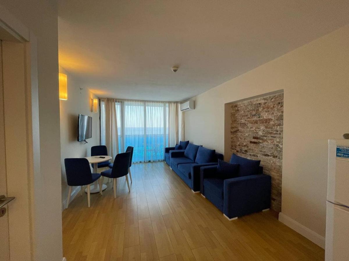 Aparthotel Orbi City Sea View Batoemi Buitenkant foto