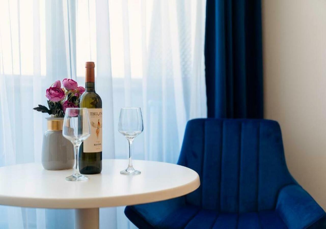 Aparthotel Orbi City Sea View Batoemi Buitenkant foto