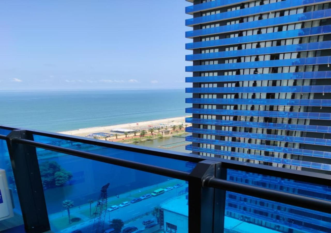 Aparthotel Orbi City Sea View Batoemi Buitenkant foto
